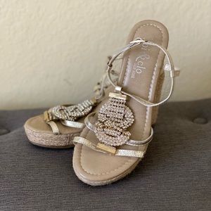 Gold sandals with bling. Size 6
